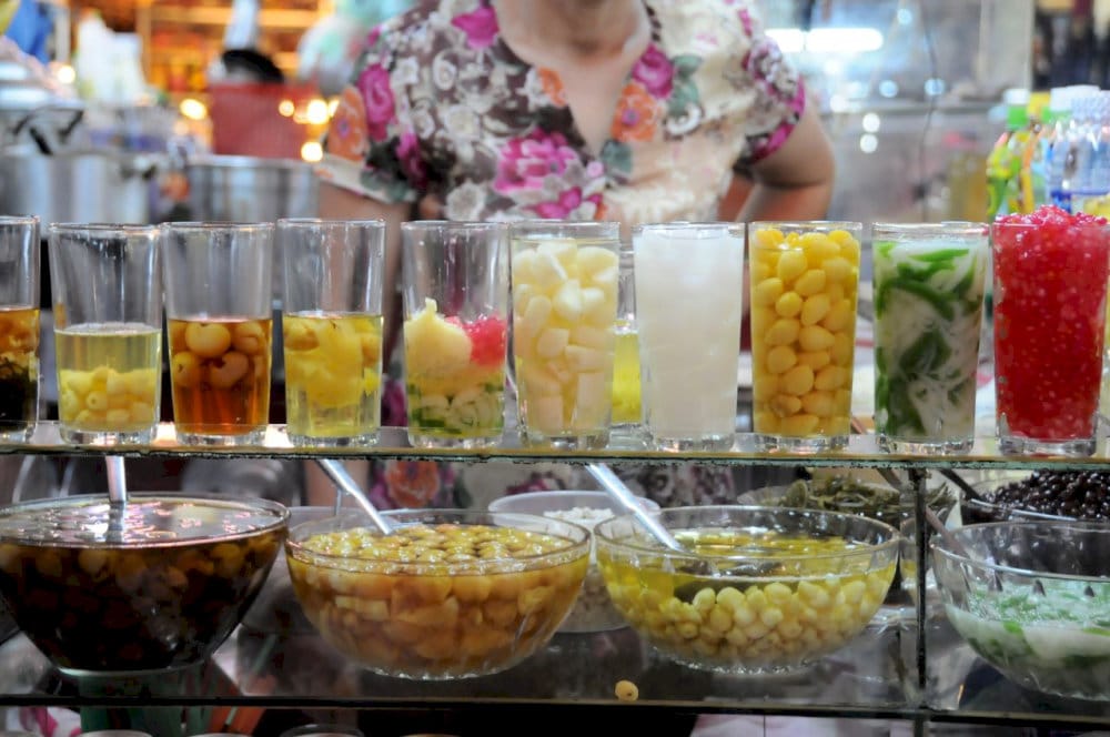 You will definitely find your favourite dessert at these colorful stalls